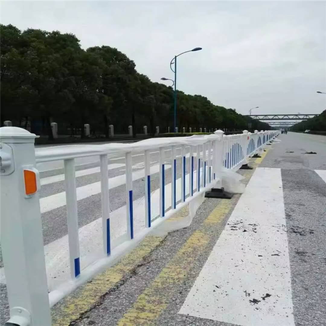 市政護(hù)欄廠家價(jià)格 市政護(hù)欄廠家價(jià)格