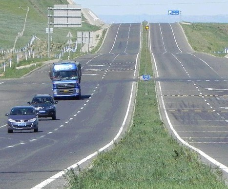 市政護(hù)欄廠家內(nèi)蒙古省際大通道 市政護(hù)欄廠家內(nèi)蒙古省際大通道