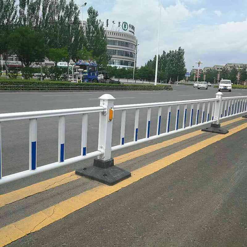 市政護(hù)欄廠家聯(lián)系方式 市政護(hù)欄廠家聯(lián)系方式